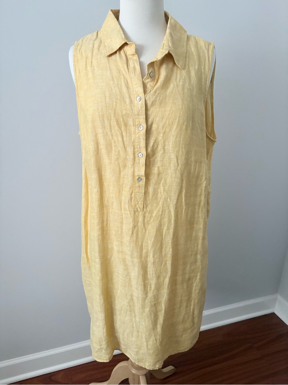 Tahari Light Yellow Sleeveless Linen Coverup Tunic